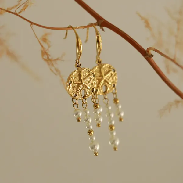Gold_Earrings_For_Women